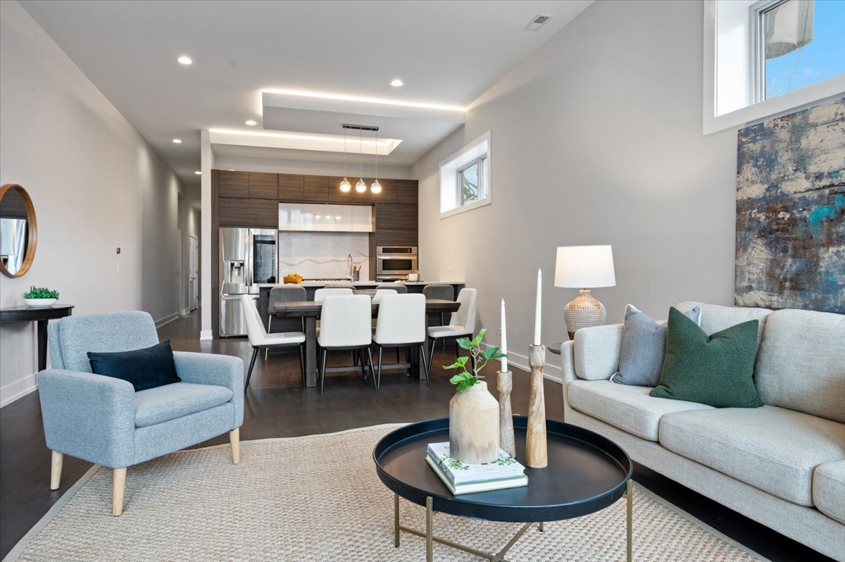 3024 W Armitage Avenue 3