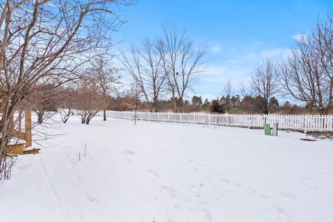 Tiny photo for 1076 Goldfinch Lane, Antioch, IL 60002 (MLS # 12553074)