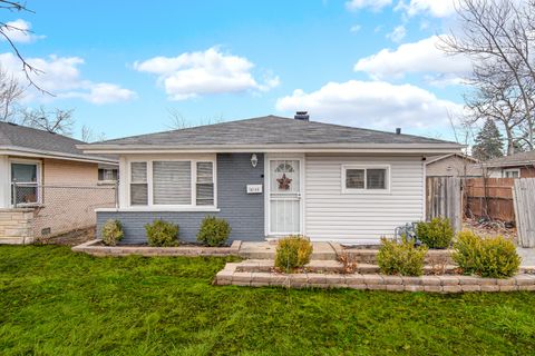 Photo of 16145 Hermitage Avenue, Markham, IL 60428 (MLS # 12589597)