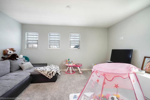 Tiny photo for 321 S Pointe Avenue, South Elgin, IL 60177 (MLS # 12713539)