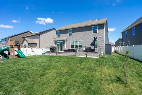Tiny photo for 321 S Pointe Avenue, South Elgin, IL 60177 (MLS # 12713539)
