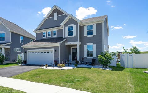 Tiny photo for 321 S Pointe Avenue, South Elgin, IL 60177 (MLS # 12713539)