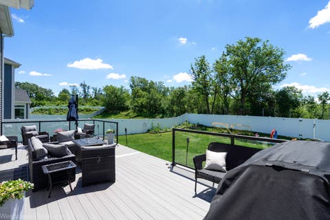Tiny photo for 321 S Pointe Avenue, South Elgin, IL 60177 (MLS # 12713539)