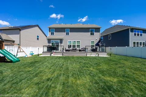 Tiny photo for 321 S Pointe Avenue, South Elgin, IL 60177 (MLS # 12713539)