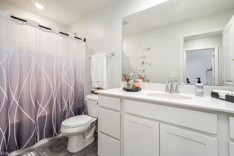 Tiny photo for 321 S Pointe Avenue, South Elgin, IL 60177 (MLS # 12713539)