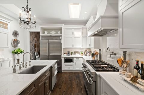 Tiny photo for 55 E ELM Street, Chicago, IL 60611 (MLS # 12491014)