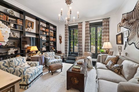 Tiny photo for 55 E ELM Street, Chicago, IL 60611 (MLS # 12491014)