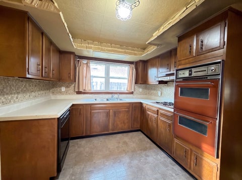 Tiny photo for 8913 Central Avenue, Oak Lawn, IL 60453 (MLS # 12742151)