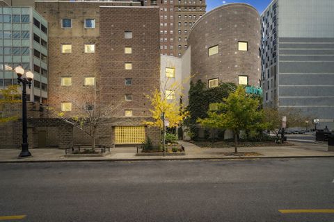 Photo of 40 E 9th Street #1103, Chicago, IL 60605 (MLS # 12593351)