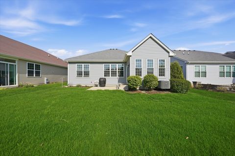 Tiny photo for 4055 Chesapeake Lane, Naperville, IL 60564 (MLS # 12628307)