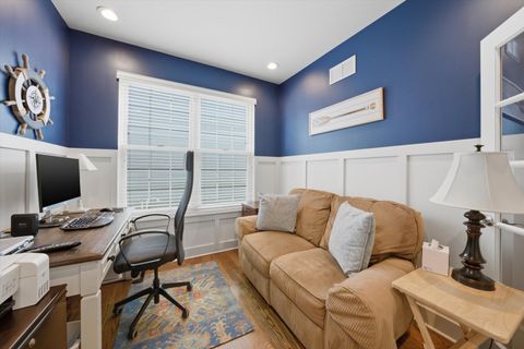 Tiny photo for 4055 Chesapeake Lane, Naperville, IL 60564 (MLS # 12628307)