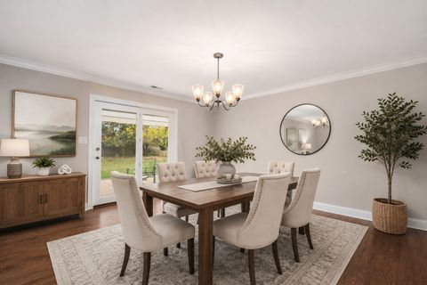 Tiny photo for 22W689 Elmwood Drive, Glen Ellyn, IL 60137 (MLS # 12707736)