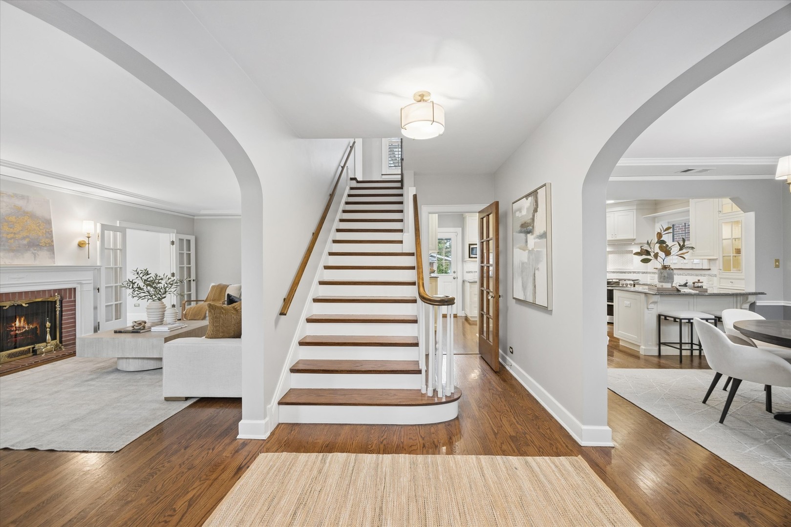 545 S Brainard Avenue