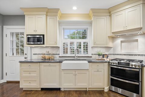 Tiny photo for 545 S Brainard Avenue, La Grange, IL 60525 (MLS # 12619602)