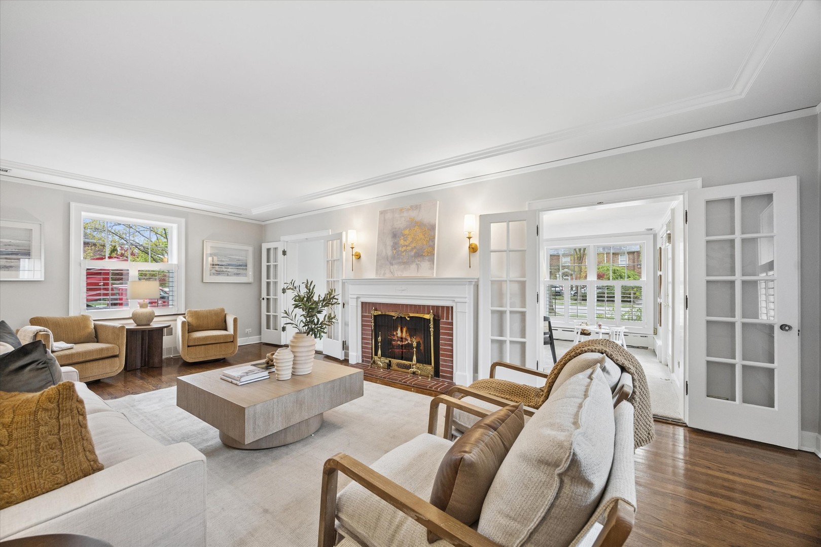 545 S Brainard Avenue