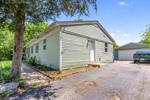Tiny photo for 55 Alameda Drive, Carpentersville, IL 60110 (MLS # 12703788)