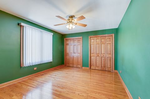 Tiny photo for 8732 W Surrey Park Park, Palos Hills, IL 60465 (MLS # 12637340)