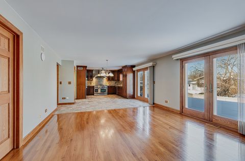 Tiny photo for 8732 W Surrey Park Park, Palos Hills, IL 60465 (MLS # 12637340)