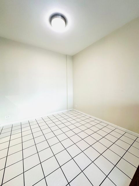 Tiny photo for 3430 N Lake Shore Drive #15M, Chicago, IL 60657 (MLS # 12593973)