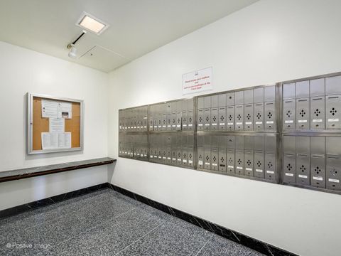 Tiny photo for 3430 N Lake Shore Drive #15M, Chicago, IL 60657 (MLS # 12593973)