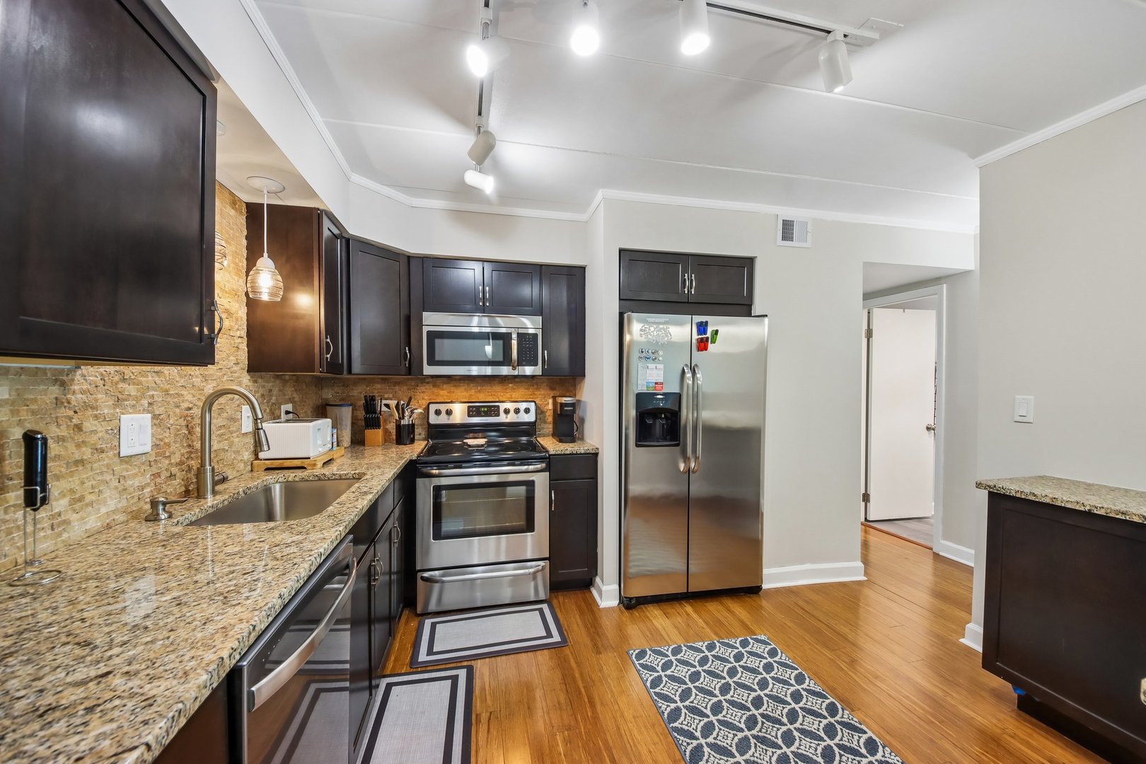 Properties 1 6330 Lincoln Avenue 3C