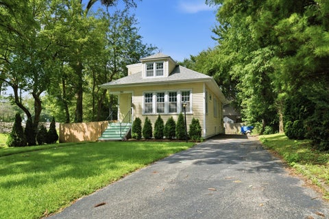 Photo of 132 S Adams Street, Hinsdale, IL 60521 (MLS # 12785266)