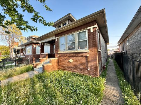 5445 W CRYSTAL Street Chicago IL 60651