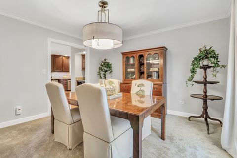 Tiny photo for 1525 Saratoga Court, Libertyville, IL 60048 (MLS # 12635923)