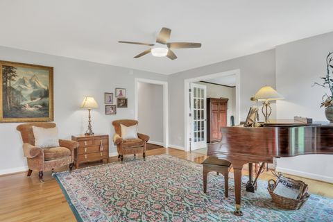 Tiny photo for 1525 Saratoga Court, Libertyville, IL 60048 (MLS # 12635923)