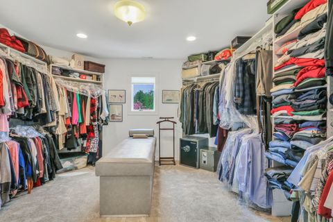 Tiny photo for 1525 Saratoga Court, Libertyville, IL 60048 (MLS # 12635923)