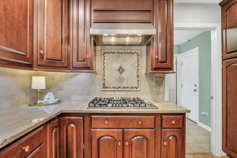 Tiny photo for 1525 Saratoga Court, Libertyville, IL 60048 (MLS # 12635923)