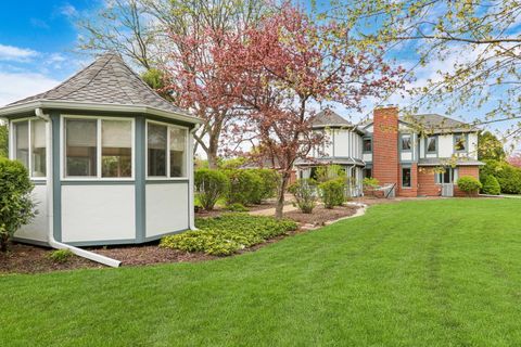 Tiny photo for 1525 Saratoga Court, Libertyville, IL 60048 (MLS # 12635923)