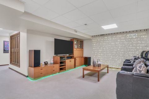 Tiny photo for 1525 Saratoga Court, Libertyville, IL 60048 (MLS # 12635923)