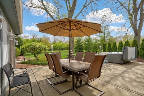 Tiny photo for 1525 Saratoga Court, Libertyville, IL 60048 (MLS # 12635923)