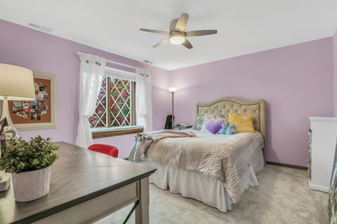 Tiny photo for 1525 Saratoga Court, Libertyville, IL 60048 (MLS # 12635923)