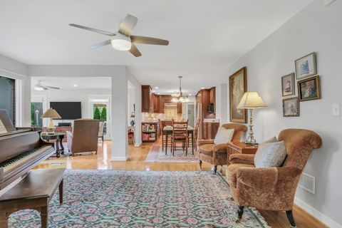 Tiny photo for 1525 Saratoga Court, Libertyville, IL 60048 (MLS # 12635923)