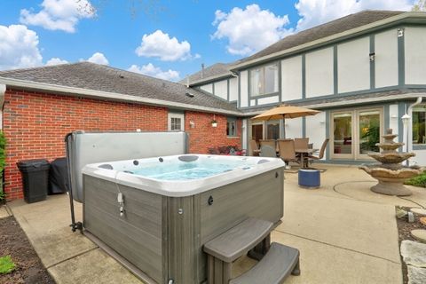 Tiny photo for 1525 Saratoga Court, Libertyville, IL 60048 (MLS # 12635923)
