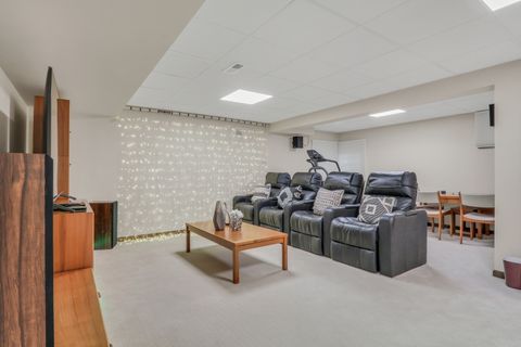 Tiny photo for 1525 Saratoga Court, Libertyville, IL 60048 (MLS # 12635923)