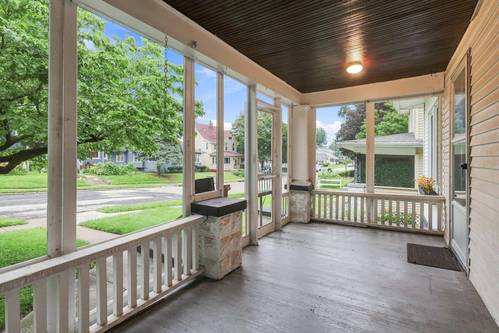 2015 Tremont Avenue