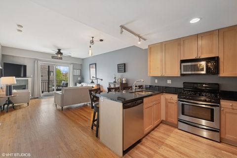 Tiny photo for 437 W North Avenue #404, Chicago, IL 60610 (MLS # 12492103)