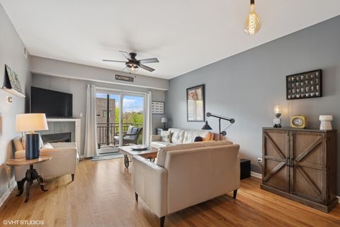 Tiny photo for 437 W North Avenue #404, Chicago, IL 60610 (MLS # 12492103)