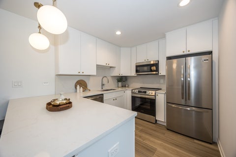 Tiny photo for 9396 Landings Lane #506, Des Plaines, IL 60016 (MLS # 12744791)
