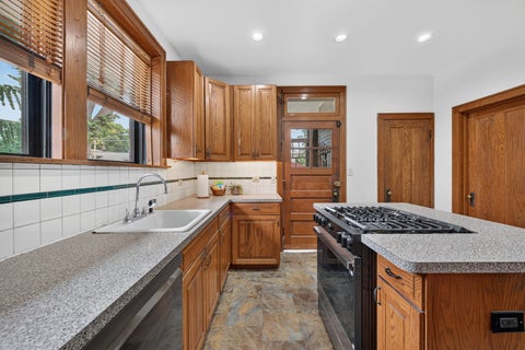Tiny photo for 1100 S Scoville Avenue, Oak Park, IL 60304 (MLS # 12719105)