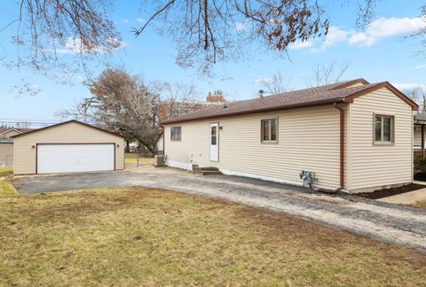 Tiny photo for 16 S Margaret Street, Joliet, IL 60436 (MLS # 12592295)