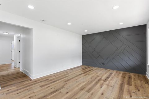 Tiny photo for 12806 S Laflin Street, Calumet Park, IL 60827 (MLS # 12605859)