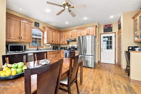Tiny photo for 1615 Nicholson Street, Crest Hill, IL 60403 (MLS # 12689494)