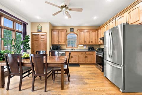 Tiny photo for 1615 Nicholson Street, Crest Hill, IL 60403 (MLS # 12689494)