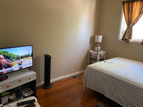 Tiny photo for 221 Grissom Lane, Hoffman Estates, IL 60169 (MLS # 12489038)