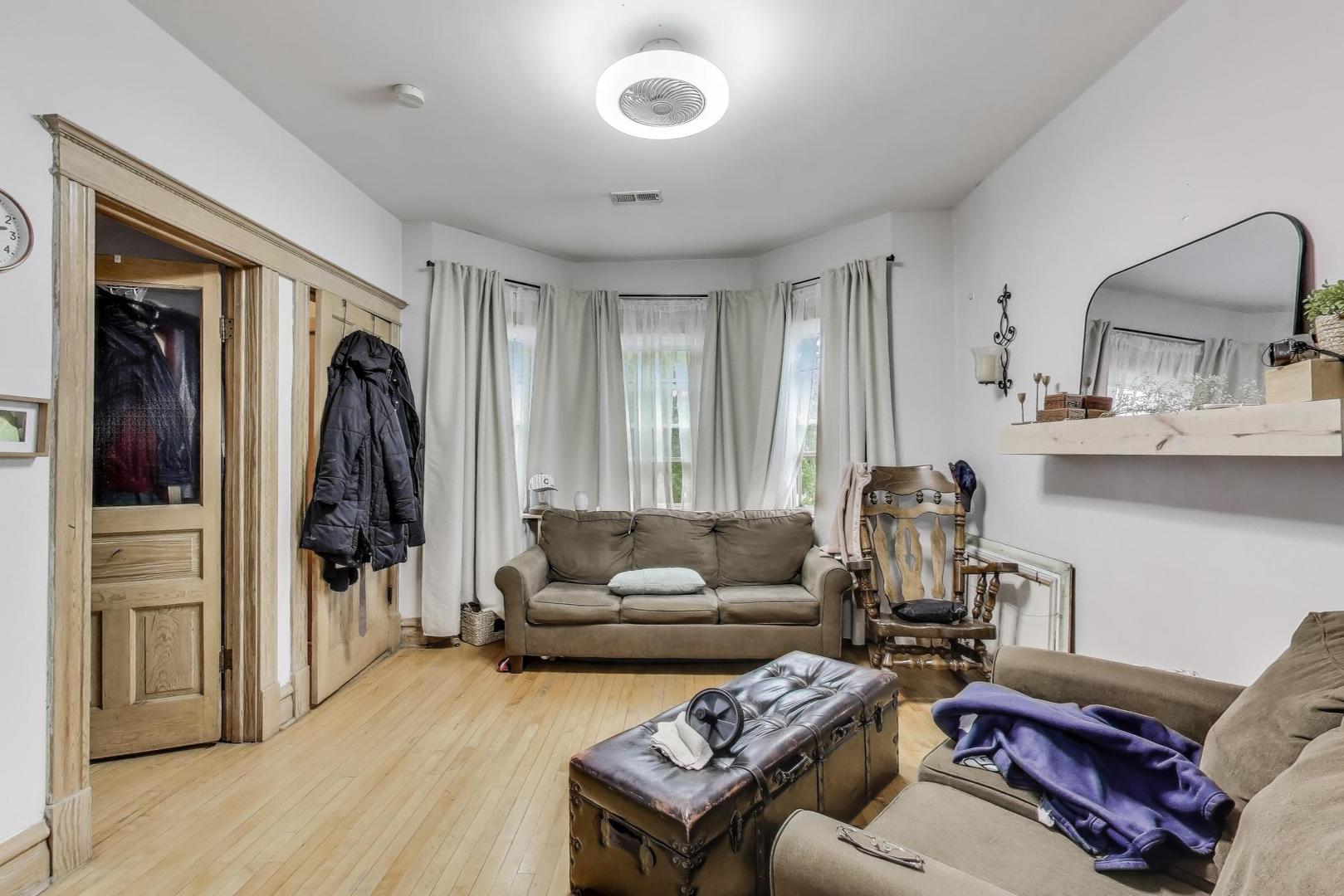 2836 S 50th Court
