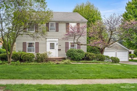 Photo of 1106 N Washington Street, Wheaton, IL 60187 (MLS # 12629646)